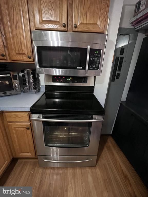 6528 Cavalier Dr, Alexandria, VA 22307