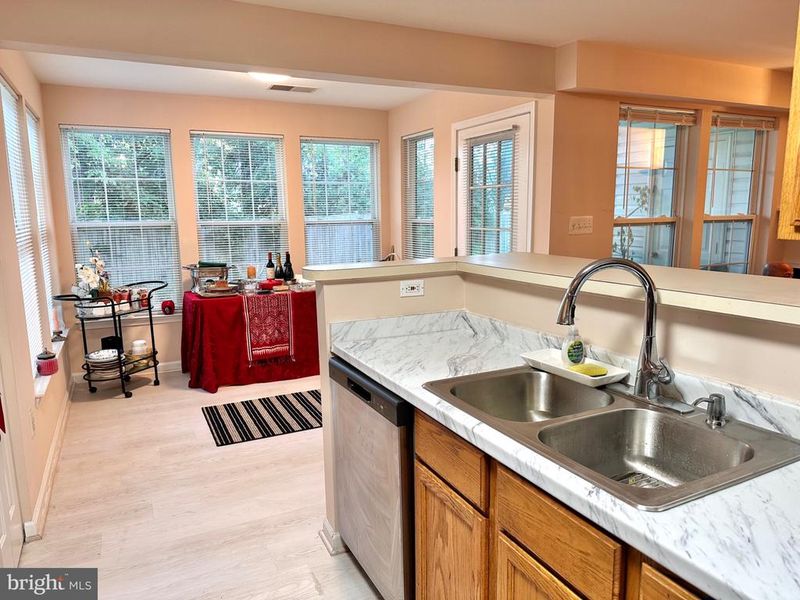 7530-B Coxton Ct #110, Alexandria, VA 22306