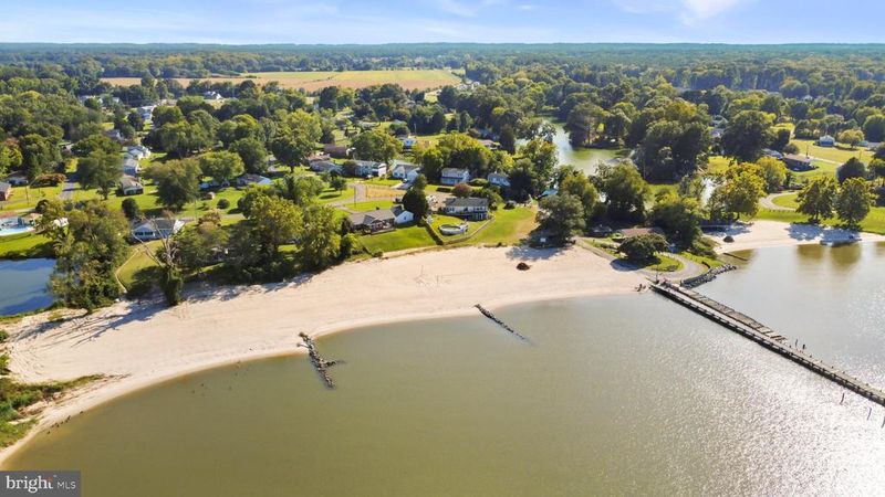155 Pearson Dr, Colonial Beach, VA 22443