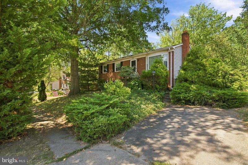 5256 Medwick Ct, Woodbridge, VA 22193