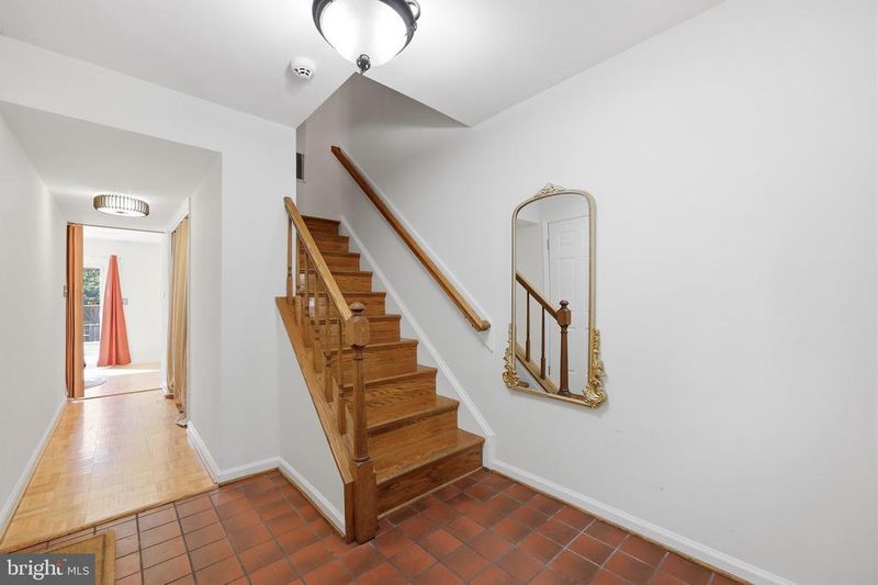 7990 Schooner Ct, Frederick, MD 21701