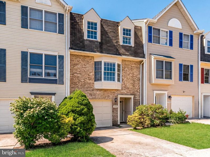 5707 Chase Ct, Frederick, MD 21703