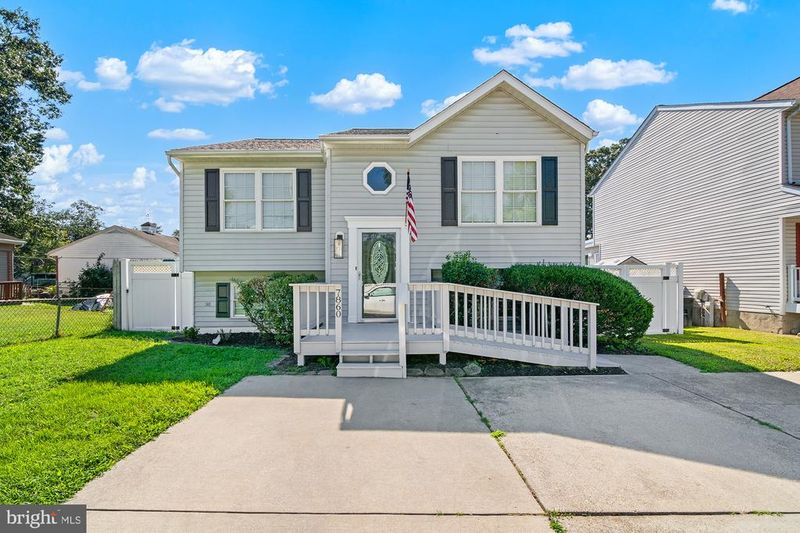 7860 Mayford Ave, Pasadena, MD 21122