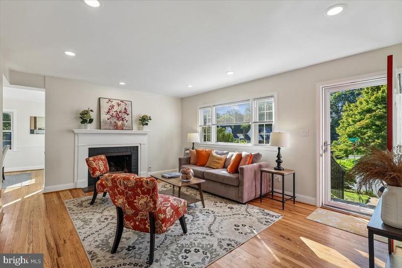 1501 Crest Rd, Silver Spring, MD 20902