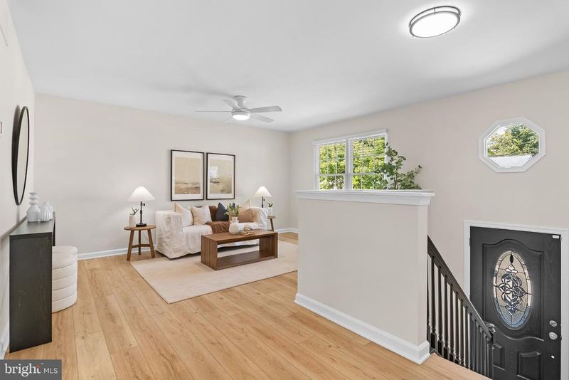 7860 Mayford Ave, Pasadena, MD 21122