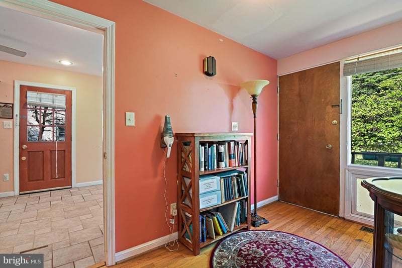 1438 Waggaman Cir, Mclean, VA 22101
