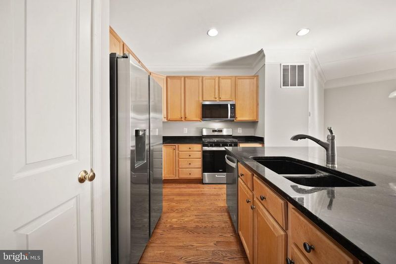 22862 Cartier Ter, Brambleton, VA 20148