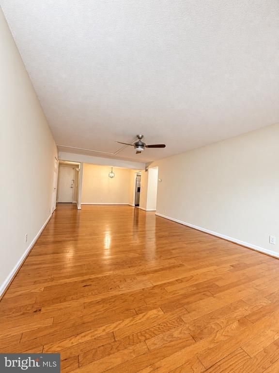 7720 Tremayne Pl #111, Mclean, VA 22102