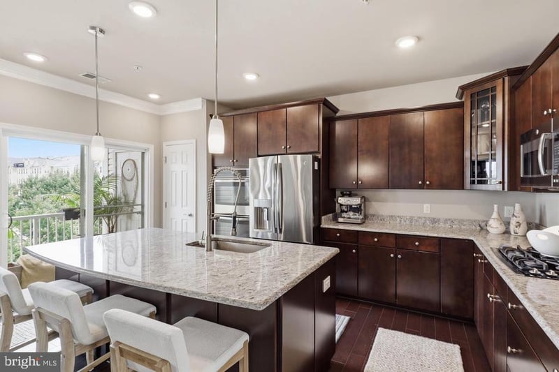 43509 Town Gate, Chantilly, VA 20152