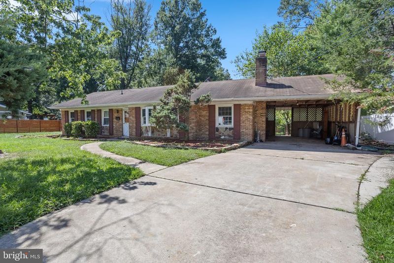 7916 Donelson St, Alexandria, VA 22309