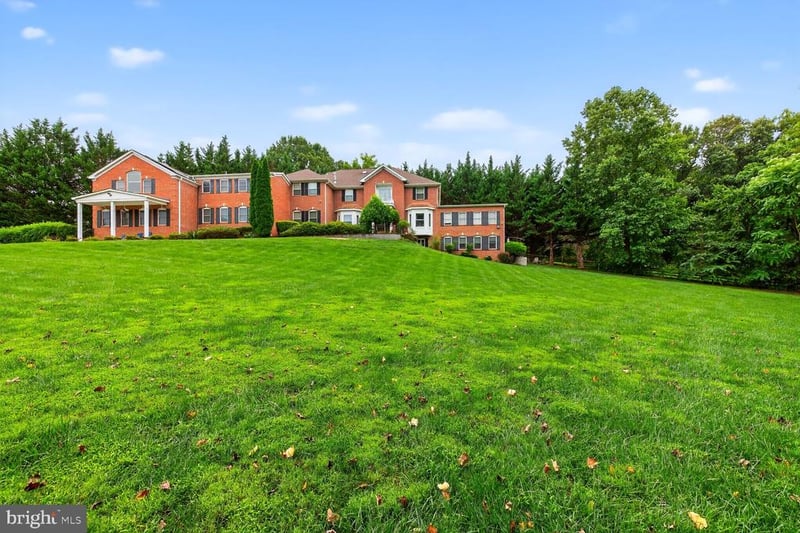 8724 Hawkins Creamery Rd, Gaithersburg, MD 20882