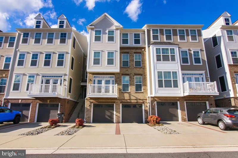 24650 Caribou Sq #., Aldie, VA 20105