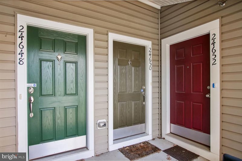 24650 Caribou Sq #., Aldie, VA 20105