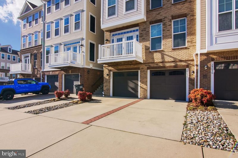24650 Caribou Sq #., Aldie, VA 20105