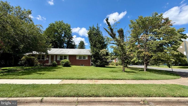 7110 Merrimac Dr, Mclean, VA 22101