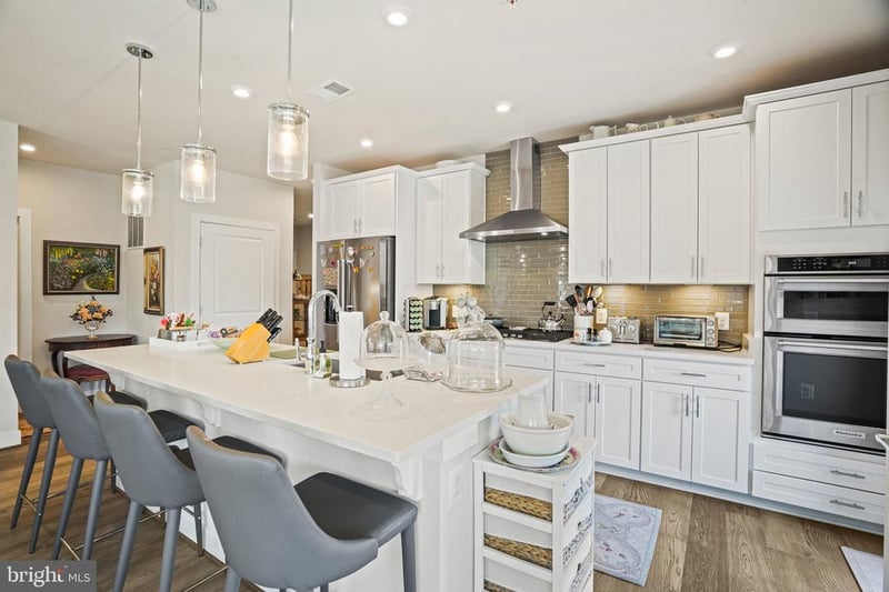 3505 Bellflower Ln #408, Rockville, MD 20852