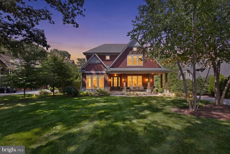 500 Druid Hill Rd NE, Vienna, VA 22180