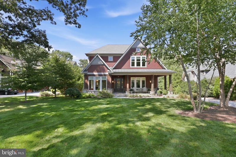 500 Druid Hill Rd NE, Vienna, VA 22180