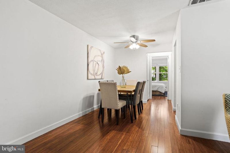 704 S Arlington Mill Dr #302, Arlington, VA 22204
