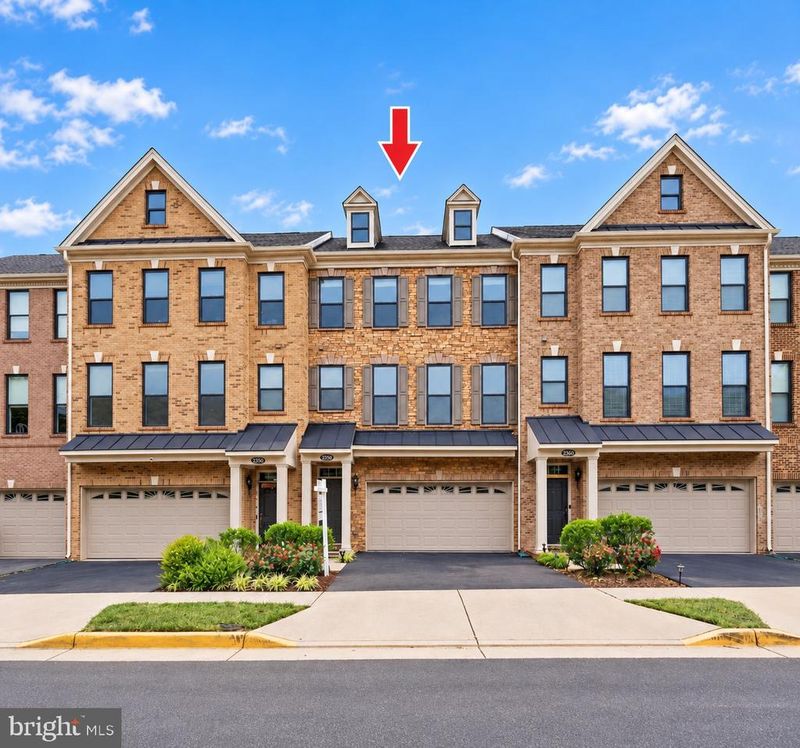 22503 Windsor Locks Sq, Ashburn, VA 20148