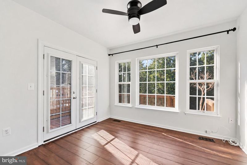 9818 Cheshire Ridge Cir, Manassas, VA 20110