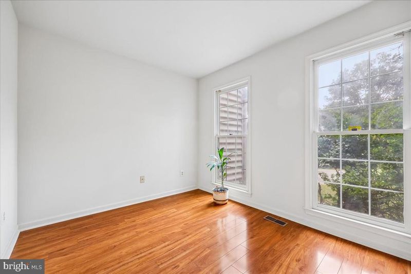 500 Norcross Way, Silver Spring, MD 20904