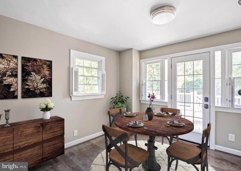 2617 E Maple St, Alexandria, VA 22306