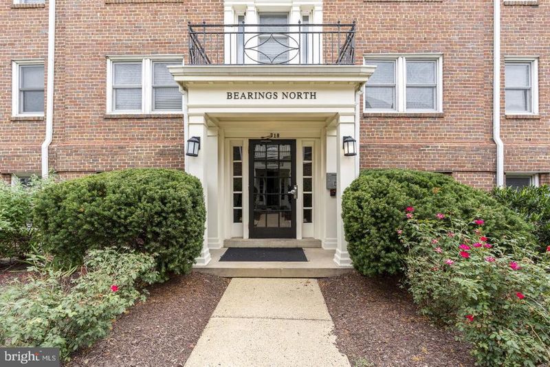 718 S Washington St #104, Alexandria, VA 22314