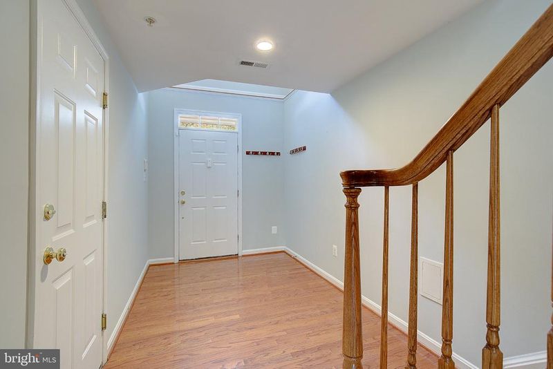 1438 Thornbury Ct, Crofton, MD 21114