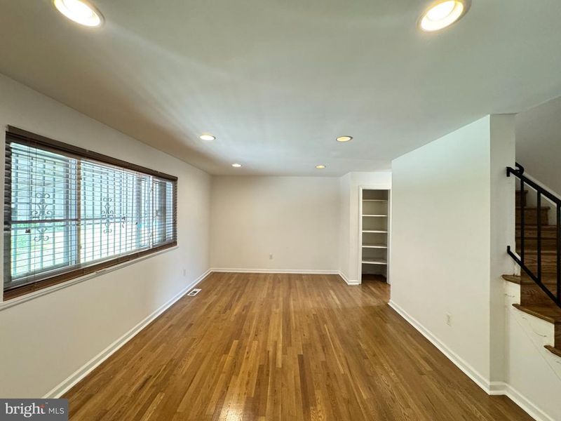 810 Booker Pl, Capitol Heights, MD 20743