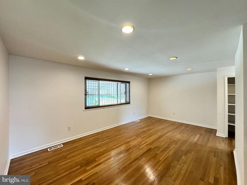810 Booker Pl, Capitol Heights, MD 20743