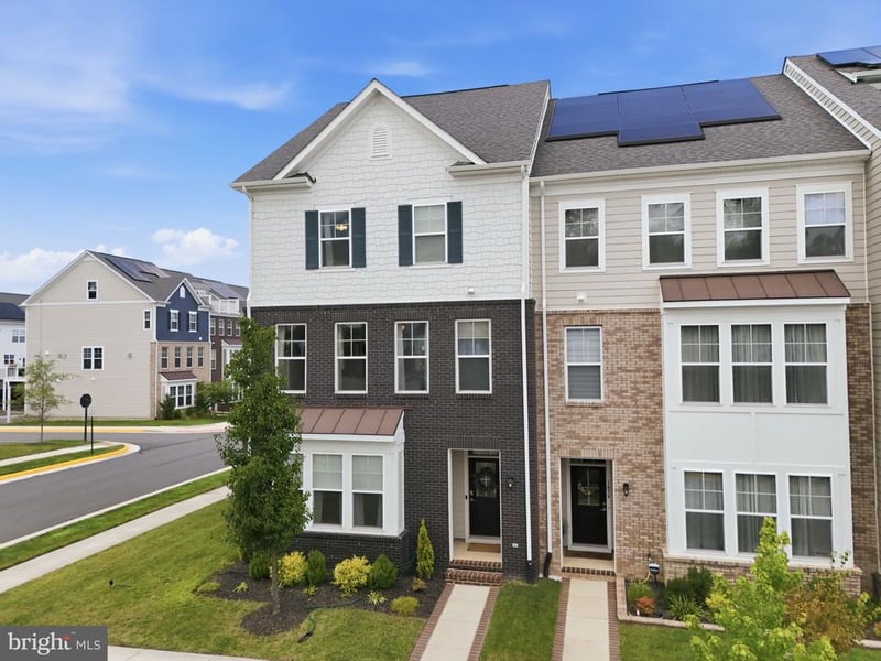 1476 Meadowlark Glen Rd, Dumfries, VA 22026