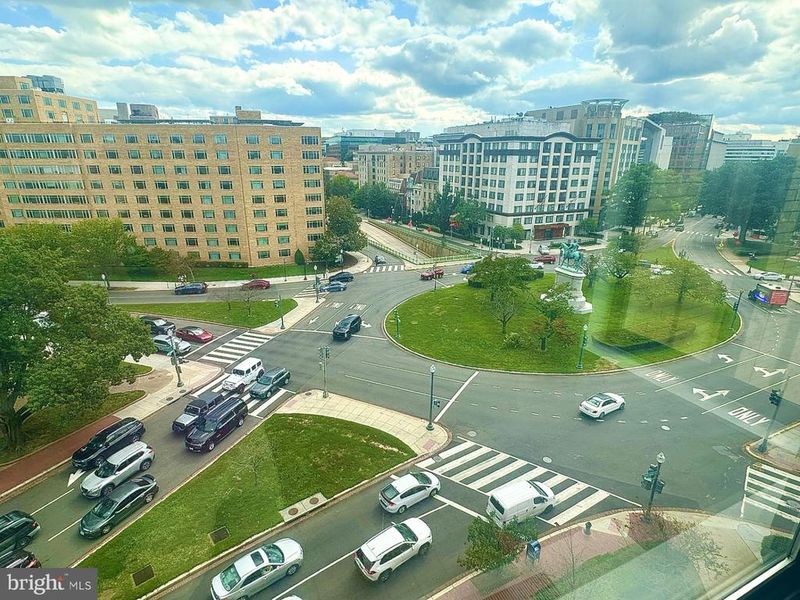 1 Scott Cir NW #712, Washington, DC 20036