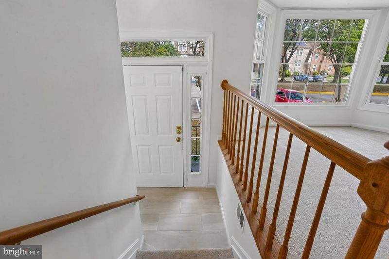 13148 Kara Ln, Silver Spring, MD 20904