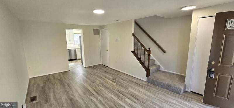15 Asbury Way, Sterling, VA 20165