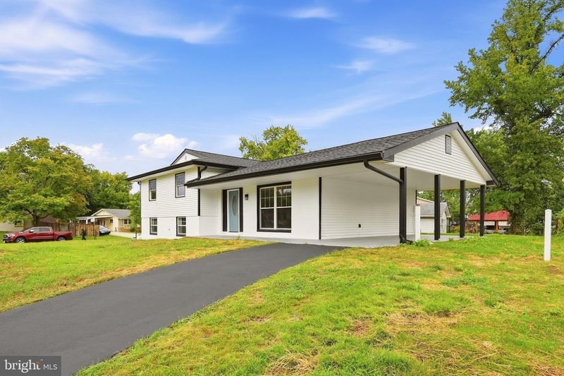 1201 E Holly Ave, Sterling, VA 20164