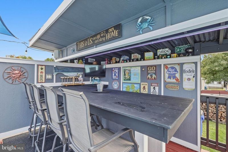 906 E F St E, Brunswick, MD 21716