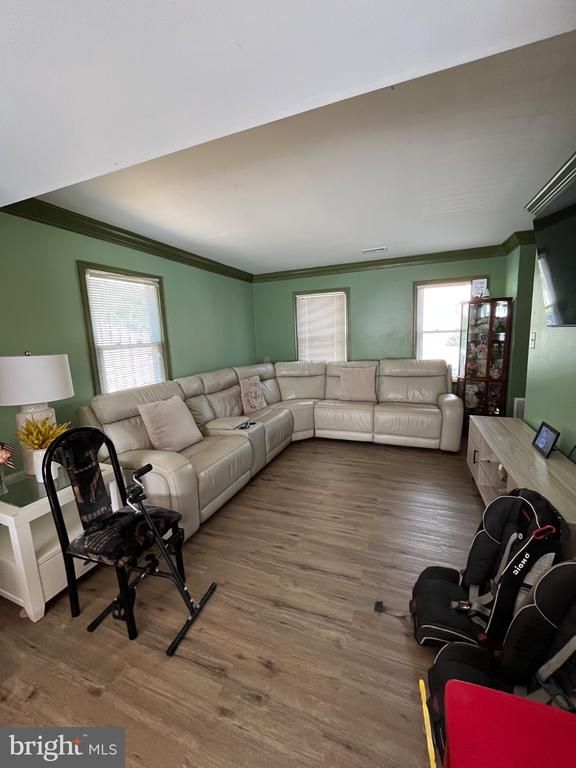 9601 Westport Ln, Burke, VA 22015