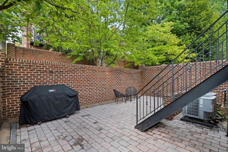 1117 Kensington Rd, Mclean, VA 22101