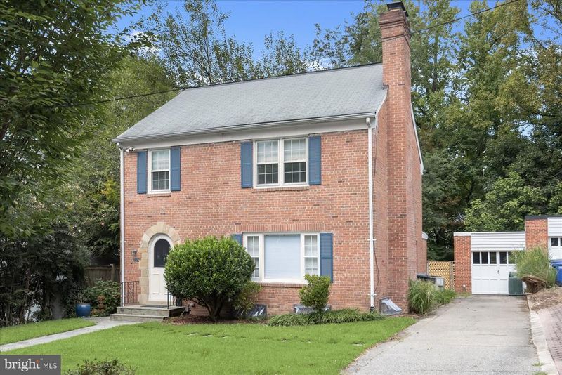 2925 Kanawha St NW, Washington, DC 20015