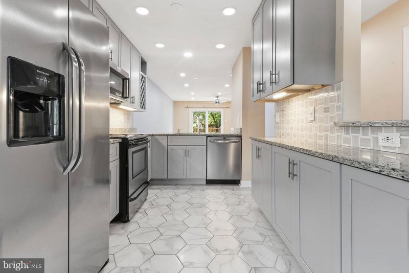 14019 Chestnut Ct, Laurel, MD 20707