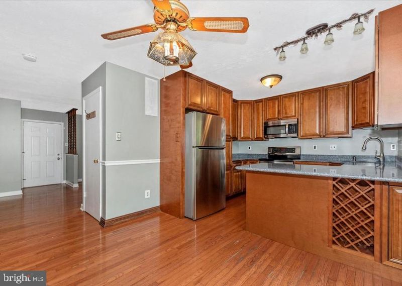 381 W Thornhill, Frederick, MD 21703