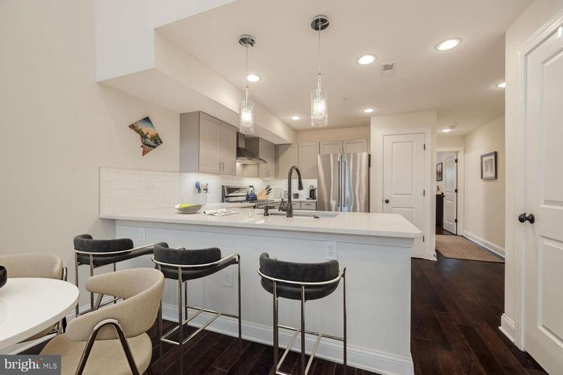 1433 K St SE #101, Washington, DC 20003