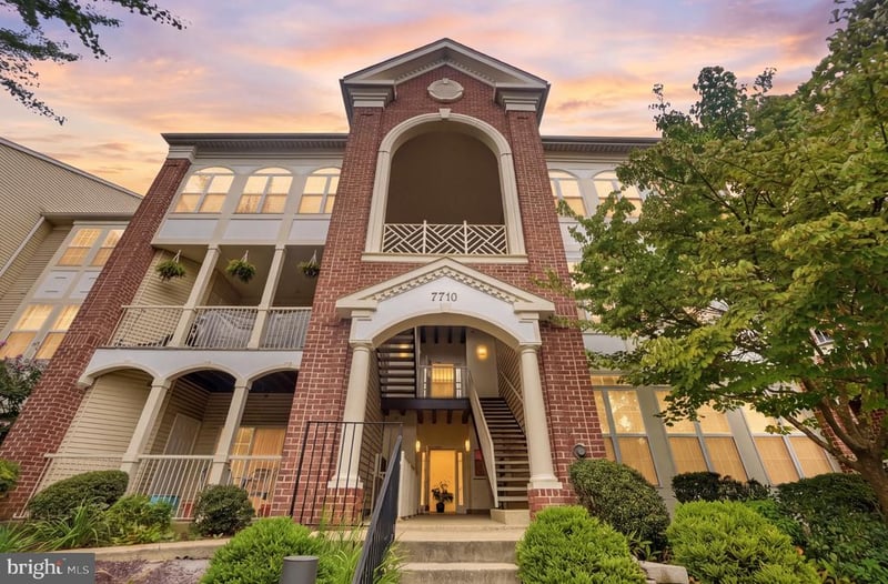 7710 Haynes Point Way #L, Alexandria, VA 22315