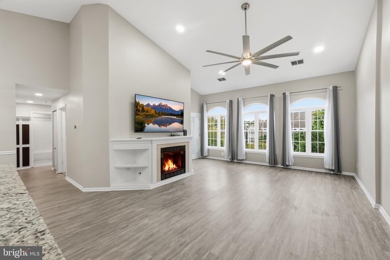 7710 Haynes Point Way #L, Alexandria, VA 22315