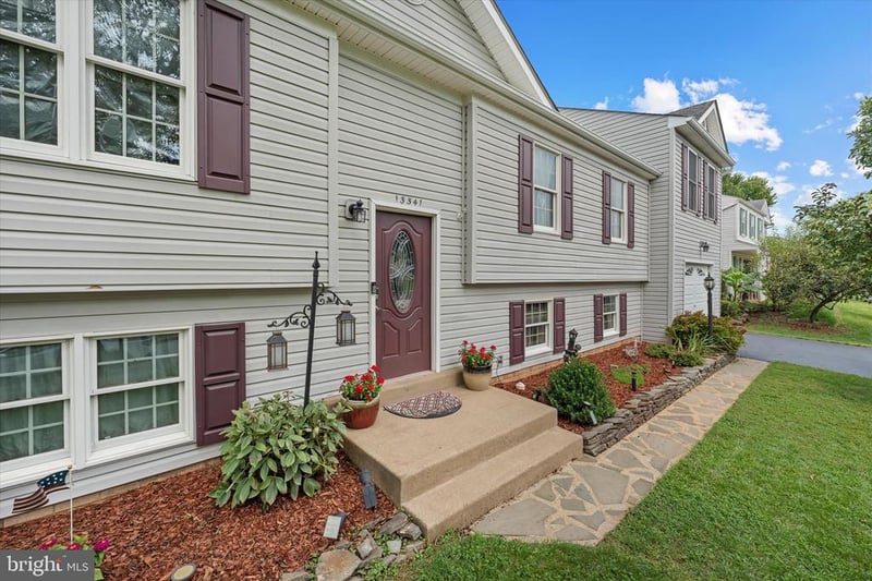 13341 Jasper Ct, Fairfax, VA 22033