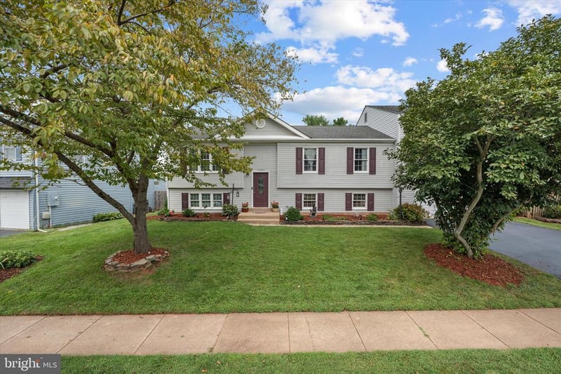 13341 Jasper Ct, Fairfax, VA 22033
