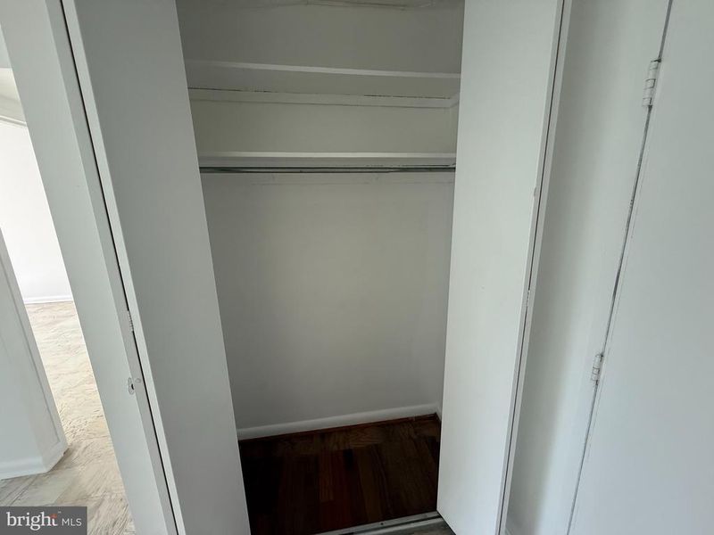 4201 Cathedral Ave NW #813E, Washington, DC 20016