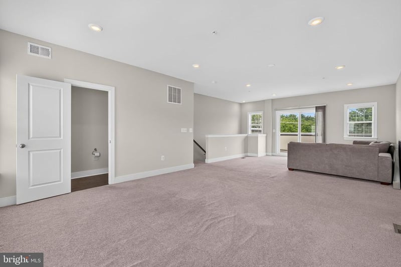 4713 Cherokee St, College Park, MD 20740