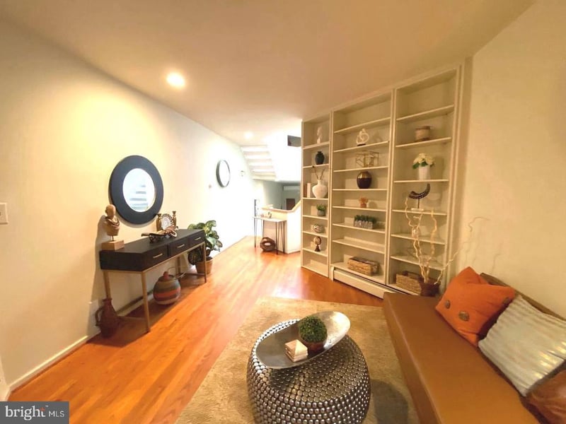 2415 I St NW, Washington, DC 20037